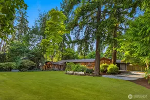 10527 SE 27th St, Beaux Arts Village, WA 98004 - Photo 31