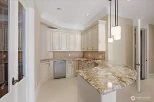 1465 Evergreen Point Rd, Medina, WA 98039 - Photo 31