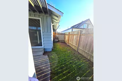 606 8th Street NW, Puyallup, WA 98371 - Photo 5