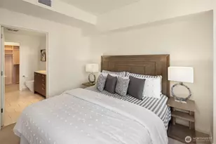 10700 NE 4th St, Bellevue, WA 98004 - Photo 13