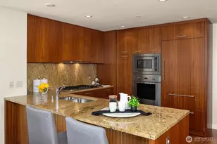 10700 NE 4th St, Bellevue, WA 98004 - Photo 7