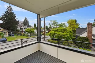 9024 Corliss Ave N, Seattle, WA 98103 - Photo 25