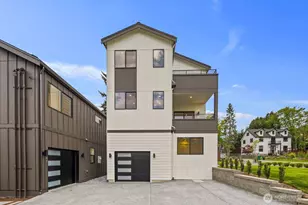 9024 Corliss Ave N, Seattle, WA 98103 - Photo 33