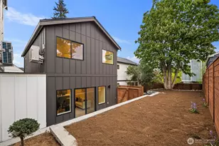9024 Corliss Ave N, Seattle, WA 98103 - Photo 27