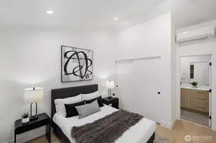 9024 Corliss Ave N, Seattle, WA 98103 - Photo 19