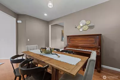 14225 3rd Avenue W, Everett, WA 98208 - Photo 13