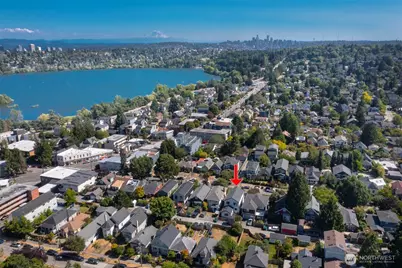 738 N 73rd Street, Seattle, WA 98103 - Photo 29