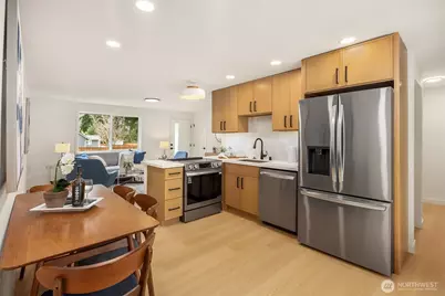 14205 77th Avenue NE, Kirkland, WA 98034 - Photo 5