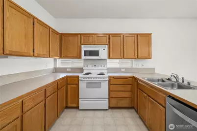 7801 207th Street Ct E, Spanaway, WA 98387 - Photo 5