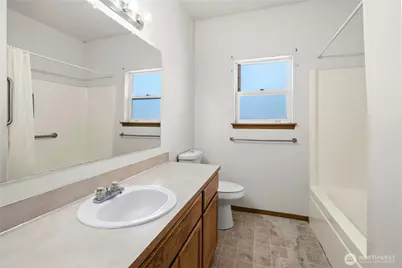 7801 207th Street Ct E, Spanaway, WA 98387 - Photo 17