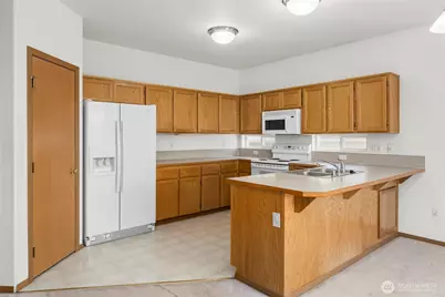 7801 207th Street Ct E, Spanaway, WA 98387 - Photo 3