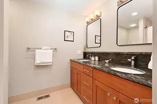 17236 NE 6th Pl, Bellevue, WA 98008 - Photo 21