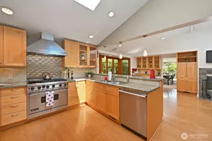 17236 NE 6th Pl, Bellevue, WA 98008 - Photo 13