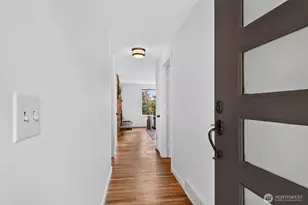 629 SW 3rd Pl, Renton, WA 98057 - Photo 3