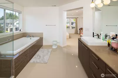 3926 168th Place SE, Bothell, WA 98012 - Photo 15