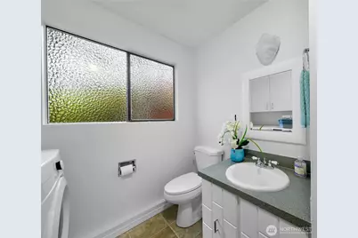 13800 SE 21st Street, Bellevue, WA 98005 - Photo 25