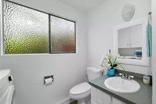13800 SE 21st St, Bellevue, WA 98005 - Photo 25