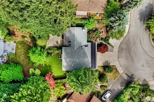 13800 SE 21st St, Bellevue, WA 98005 - Photo 31
