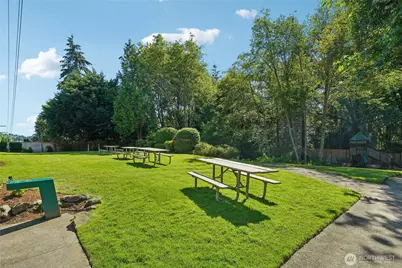 13800 SE 21st Street, Bellevue, WA 98005 - Photo 33