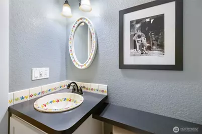 108 E 35th Street, Vancouver, WA 98663 - Photo 5