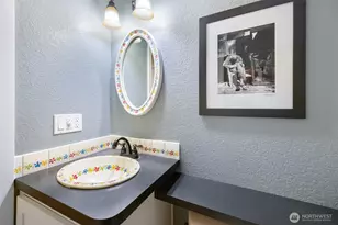 108 E 35th St, Vancouver, WA 98663 - Photo 5