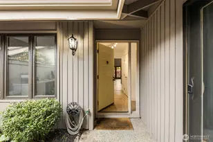 14226 NE 2nd Pl, Bellevue, WA 98007 - Photo 3