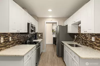 14226 NE 2nd Place #65, Bellevue, WA 98007 - Photo 7