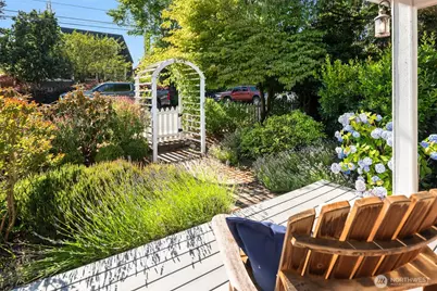 8538 19th Avenue NW, Seattle, WA 98117 - Photo 5