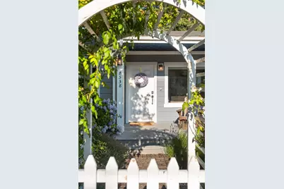 8538 19th Avenue NW, Seattle, WA 98117 - Photo 1
