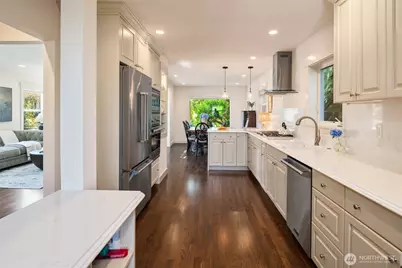 8538 19th Avenue NW, Seattle, WA 98117 - Photo 19