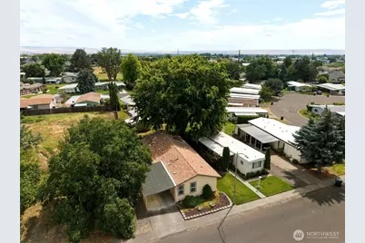 832 SE Scenic View Drive, College Place, WA 99324 - Photo 23