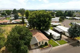 832 SE Scenic View Dr, College Place, WA 99324 - Photo 23