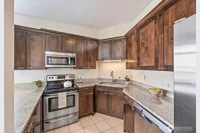 2360 43rd Ave E #404, Seattle, WA 98112 - Photo 9