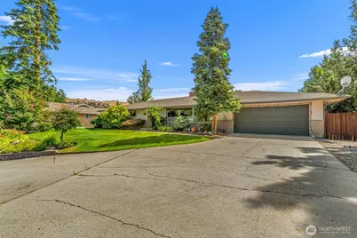 1677 Eastmont Avenue, East Wenatchee, WA 98802 - Photo 1