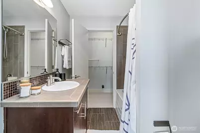 3028 SW Avalon Way #B, Seattle, WA 98126 - Photo 23