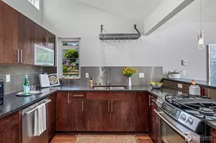 3028 SW Avalon Way, Seattle, WA 98126 - Photo 15