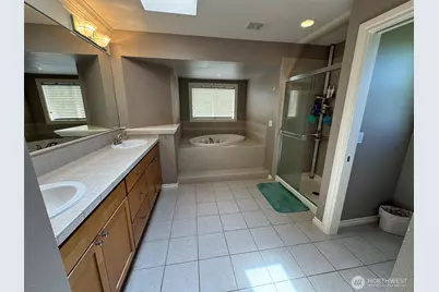 4606 230th Terrace SE, Sammamish, WA 98075 - Photo 23