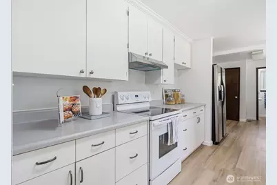 3209 128th St E, Tacoma, WA 98446 - Photo 9