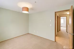 23319 Cedar Way, Mountlake Terrace, WA 98043 - Photo 17
