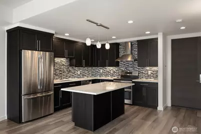 2125 Western Avenue #3, Seattle, WA 98121 - Photo 3