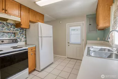 121 W Marion Street, Aberdeen, WA 98520 - Photo 9