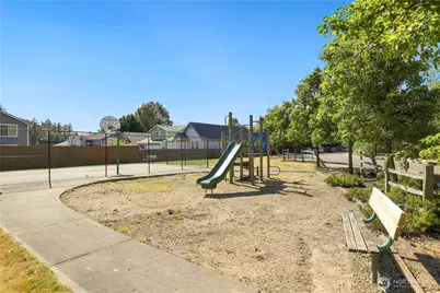 11719 9th Avenue Ct E, Tacoma, WA 98445 - Photo 23