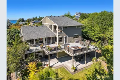 5601 Bradford Street, Seattle, WA 98116 - Photo 1