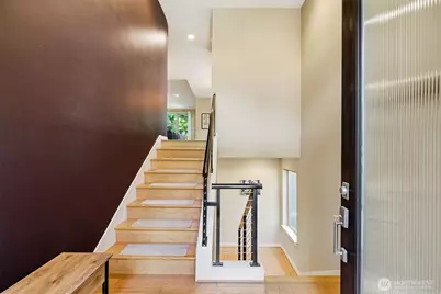 3046 SW Manning Street, Seattle, WA 98126 - Photo 3