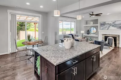 13712 SE 89th Street, Newcastle, WA 98059 - Photo 17