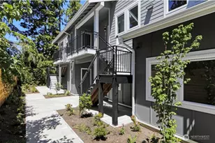 8509 244th St SW, Edmonds, WA 98026 - Photo 3