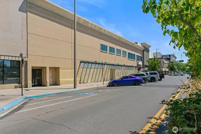 301 E Yakima Avenue, Yakima, WA 98901 - Photo 7