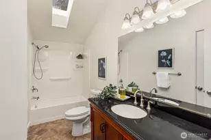 11727 Arrow Point Dr NE, Bainbridge Island, WA 98110 - Photo 17
