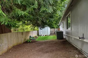 11727 Arrow Point Dr NE, Bainbridge Island, WA 98110 - Photo 25