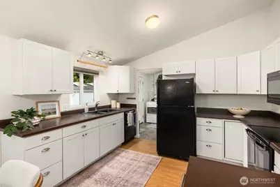 11727 Arrow Point Drive NE, Bainbridge Island, WA 98110 - Photo 11